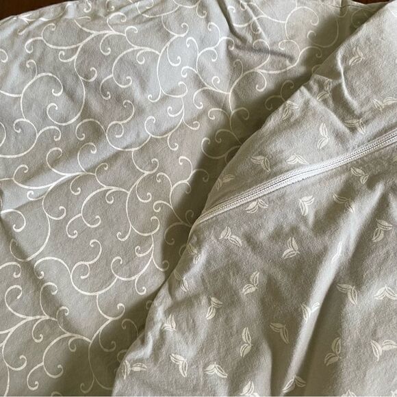 Motherhood Nursing Pillow OEKO-TEX with 2 Cotton Pillowcases - Picture 11 of 12